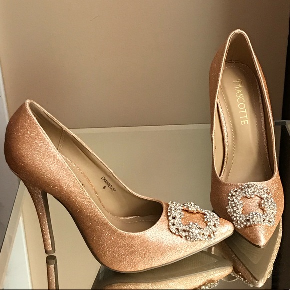 NWOB Rose gold & rhinestone stilettos bought from Akira - Picture 1 of 4